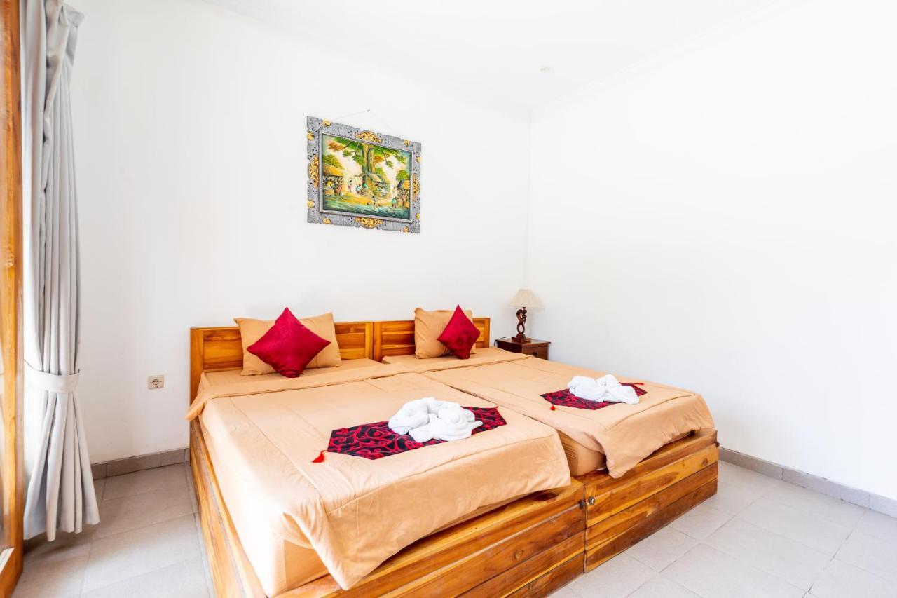 The Box House Guest house Batununggul